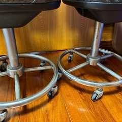 キャスター付きチェアの画像