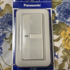 Panasonic製壁スイッチ8個セット、埋込ほたるスイッチB モデルの画像