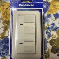 Panasonic製壁スイッチ8個セット、埋込ほたるスイッチB モデルの画像