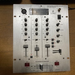 DJ ターンテーブルセットの画像