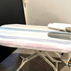 【YAMAZAKI】スタンド式アイロン台　アイロン置き台と仕上げ馬付き　日本製の画像