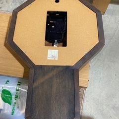 アンティーク風な掛け時計の画像