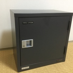 金庫　鍵付き　スチール金庫　shell locker