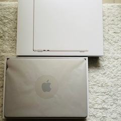 M2チップMacBook Air 13インチ スターライトの画像