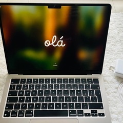 M2チップMacBook Air 13インチ スターライトの画像