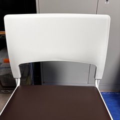 ほぼ新品 オフィス用チェアの画像