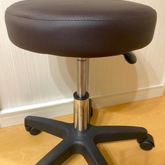 スツールの画像