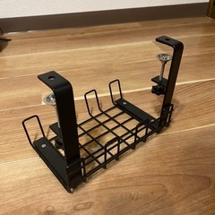 ケーブル収納の画像