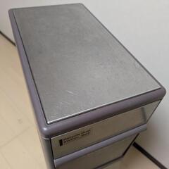 タワー型ゴミ箱の画像