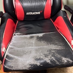 AK RACING ゲーミングチェア
の画像