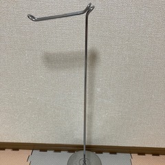 InterDesign トイレットペーパー ホルダー スタンドの画像