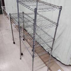 スチールラック4台の画像