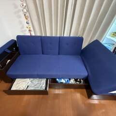 【美品】収納付きブルーソファベッド＋フットレスト　直接引き取り限定（池袋）の画像