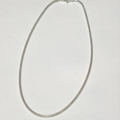 新品未使用☆925刻印入りスネークネックレスの画像