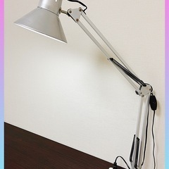 幅120cm デスク＋デスクライトセット【中古・動作確認済み】の画像