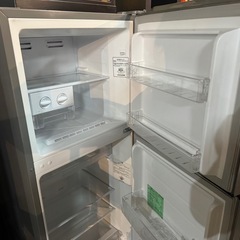 Hisense ノンフロン冷凍冷蔵庫  HR-B2302の画像