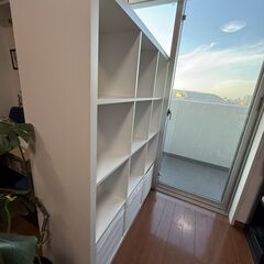 【良品】IKEA KALLAX 4×3 棚（ホワイト）布製バスケット3個付き　直接引き取り限定（池袋）の画像