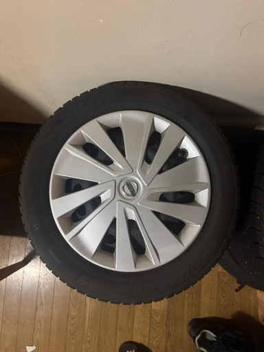 ミシュラン 155/65 R14 タイヤ 4本セット と、純正 日産ホイールキャップ を販売します。