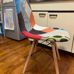 イームズチェア　ダイニングチェアの画像