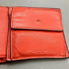 🌟coach🌟　コーチ　二つ折り財布👛　お洒落な🍊オレンジ色🍊の画像