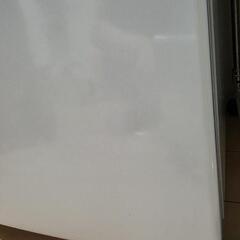 Hisense 120L冷凍冷蔵庫の画像