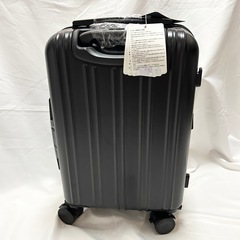 【新品箱入り】キャリーケース　黒　Sサイズの画像