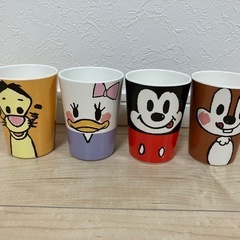 【値下げ‼️】ディズニーキャラクター　コップ　4個セット　未使用品の画像