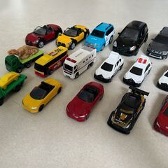 ミニカーいろいろ50台以上の画像