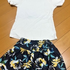 キッズセパレート水着花柄 100cmの画像