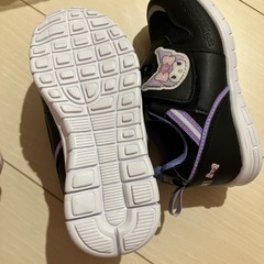 スニーカー　クロミ　19センチの画像