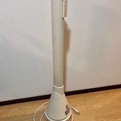 スリムタワーファン　モダンデコ　ホワイト　冷暖　扇風機の画像