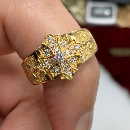 K18 ダイヤ　クロスリング　7.2g 0.3ct 約14号