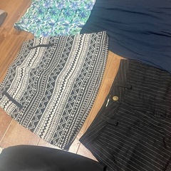 服、靴、コスメ、アクセサリーの画像
