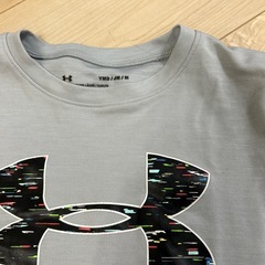 アンダーアーマー　キッズ　Tシャツ  140サイズ　の画像