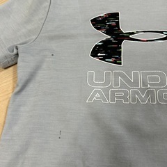アンダーアーマー　キッズ　Tシャツ  140サイズ　の画像