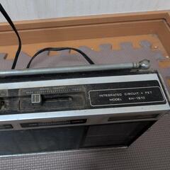 ジャンク　インテリア向き　HITACHI　ラジオの画像