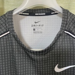 Nike DRI-FIT マイラー ランニングシャツ ダークグレー サイズLの画像