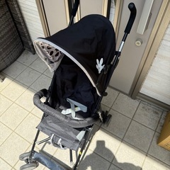 ミッキー柄ベビーカーの画像