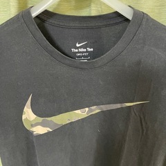NIKE ナイキtシャツ デカロゴ カモ y2k 迷彩 サイズLの画像
