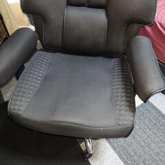 ゲーミングチェアの画像