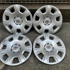 【新品】トヨタ　ハイエース　S-GL　純正ホイールキャップ　4本の画像