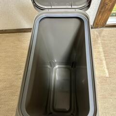 防臭ゴミ箱 21L おむつ用の画像