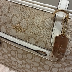 COACH トートバッグの画像