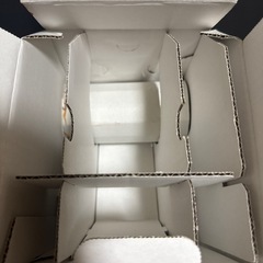 ダンボール製ガラポンの画像