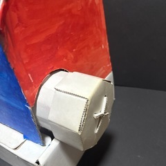 ダンボール製ガラポンの画像