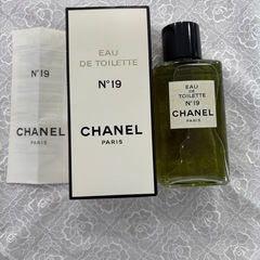 新品未使用 CHANEL シャネル no.19 オードトワレ 香水 400mlの画像