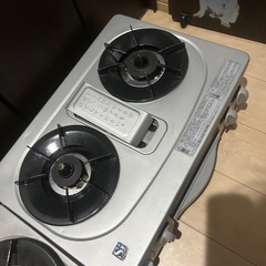 本日引き取り予定！キャンセル待ち🎀必要な方💦ガスコンロ２つ　無料！！　動作未確認の為の画像