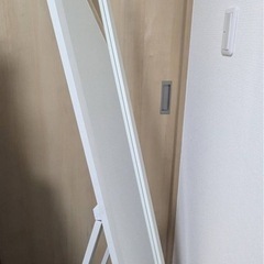 スタンドミラーの画像