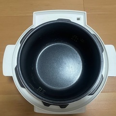 アイリスオーヤマ電気圧力なべPC-MA2-Wの画像