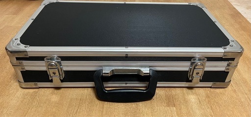 Kongチューナー、BOSSエフェクター、シールド、ハードケースセット！